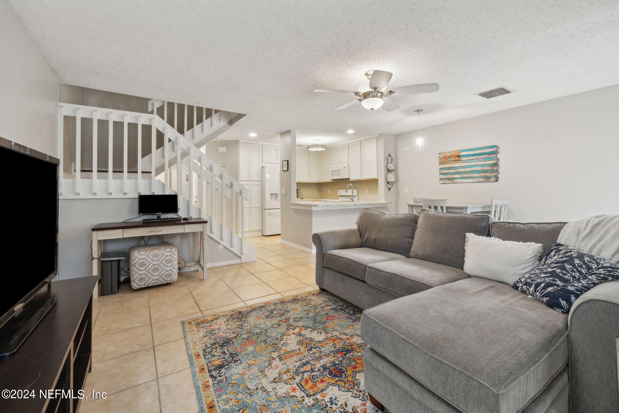 1536 SAND DOLLAR Circle