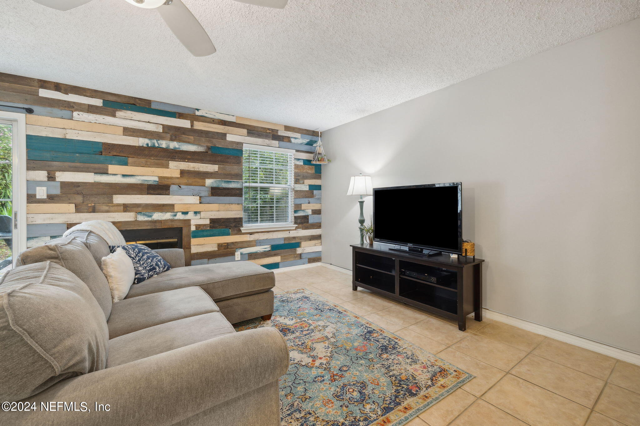 1536 SAND DOLLAR Circle