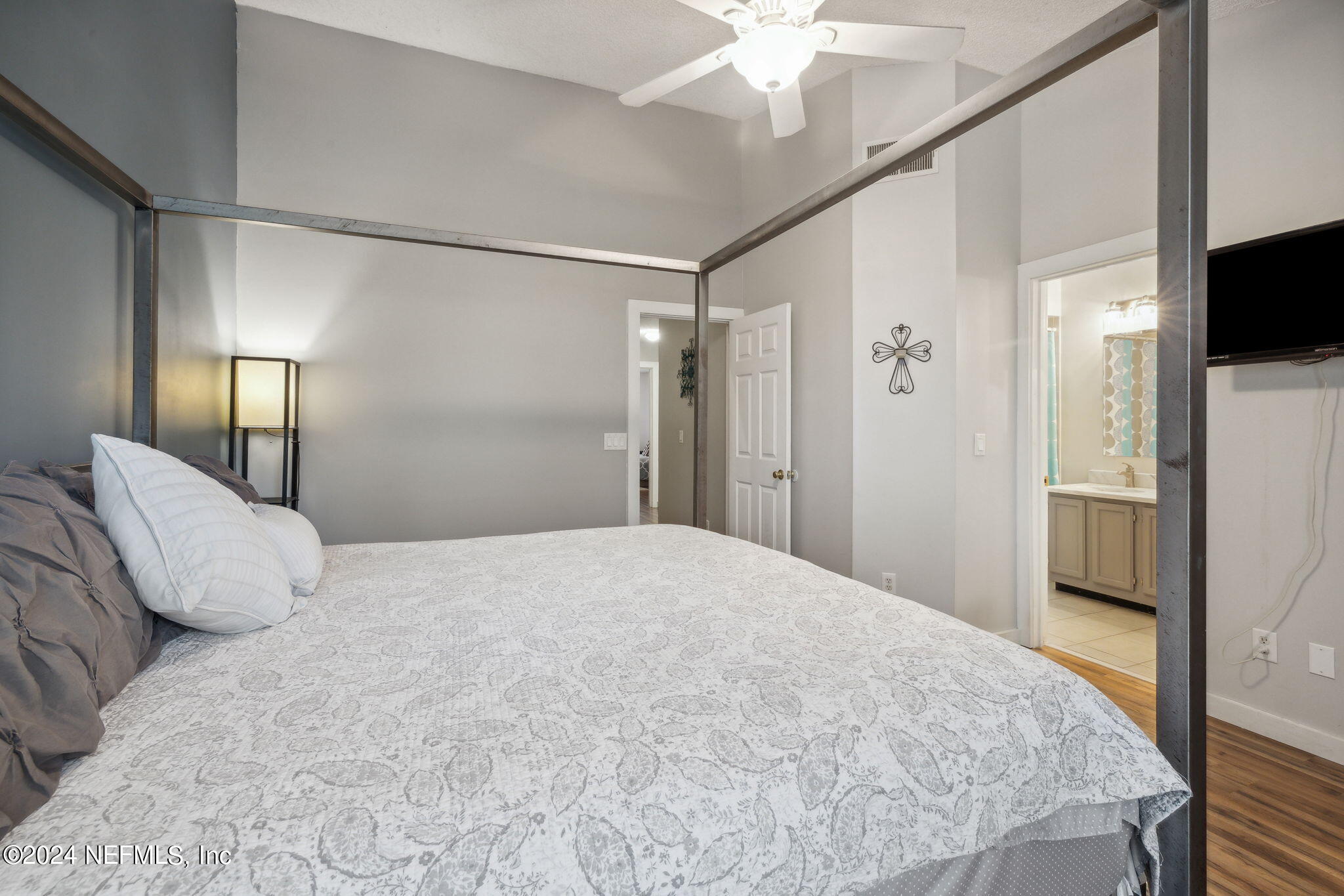 1536 SAND DOLLAR Circle