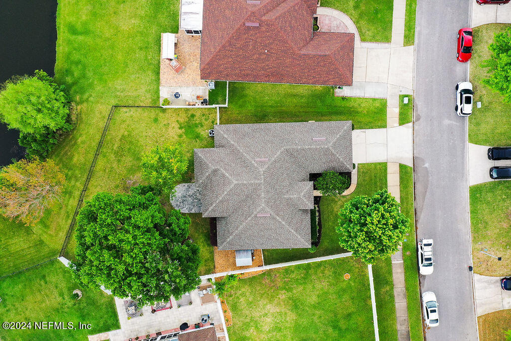 2490 BENTSHIRE Drive