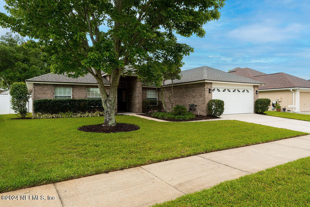 2490 BENTSHIRE Drive