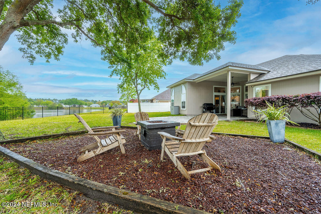 2490 BENTSHIRE Drive