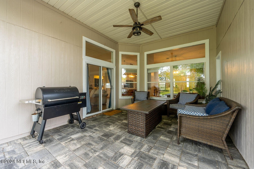 2490 BENTSHIRE Drive