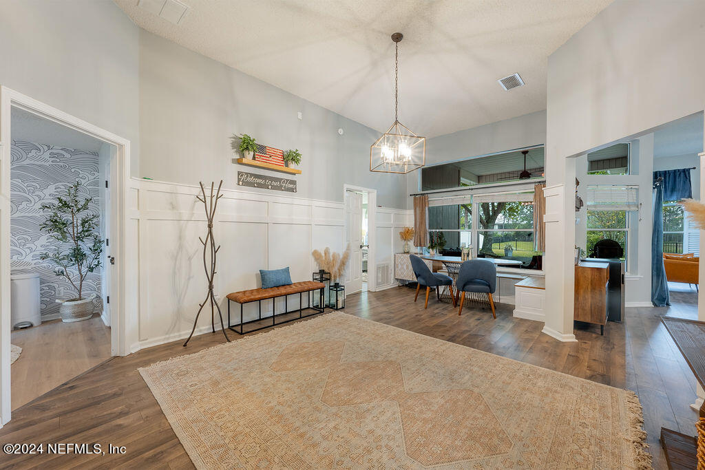 2490 BENTSHIRE Drive
