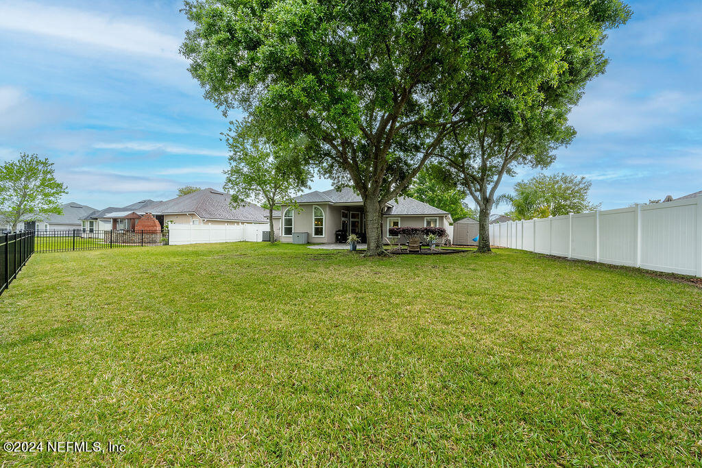 2490 BENTSHIRE Drive
