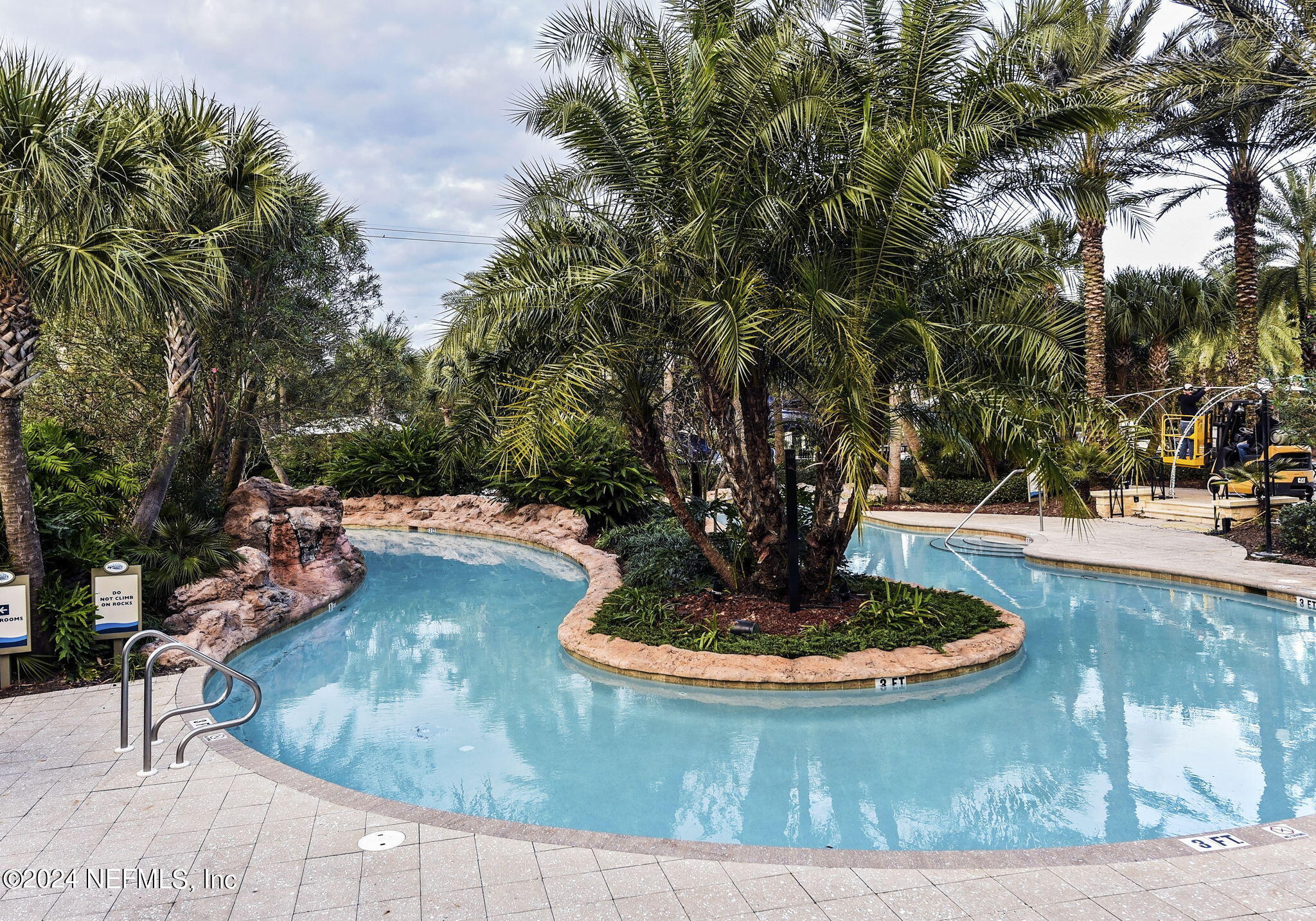 219 WOODLAND GREENS Drive