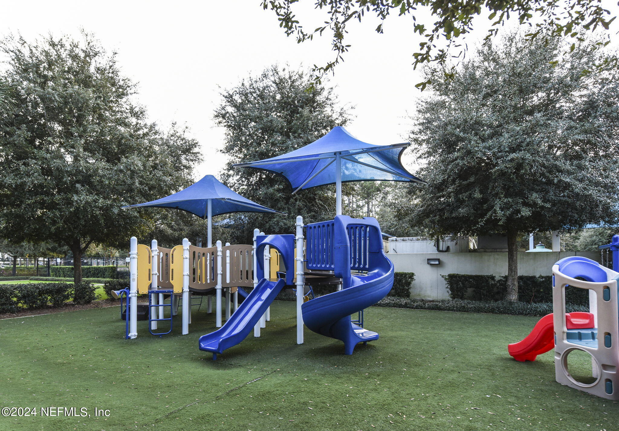 219 WOODLAND GREENS Drive