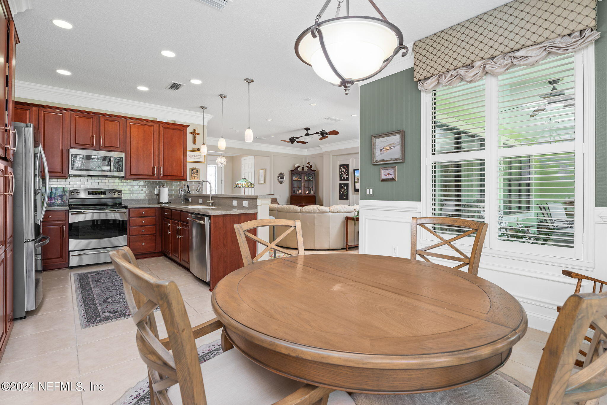 36 BREEZY BAY Drive