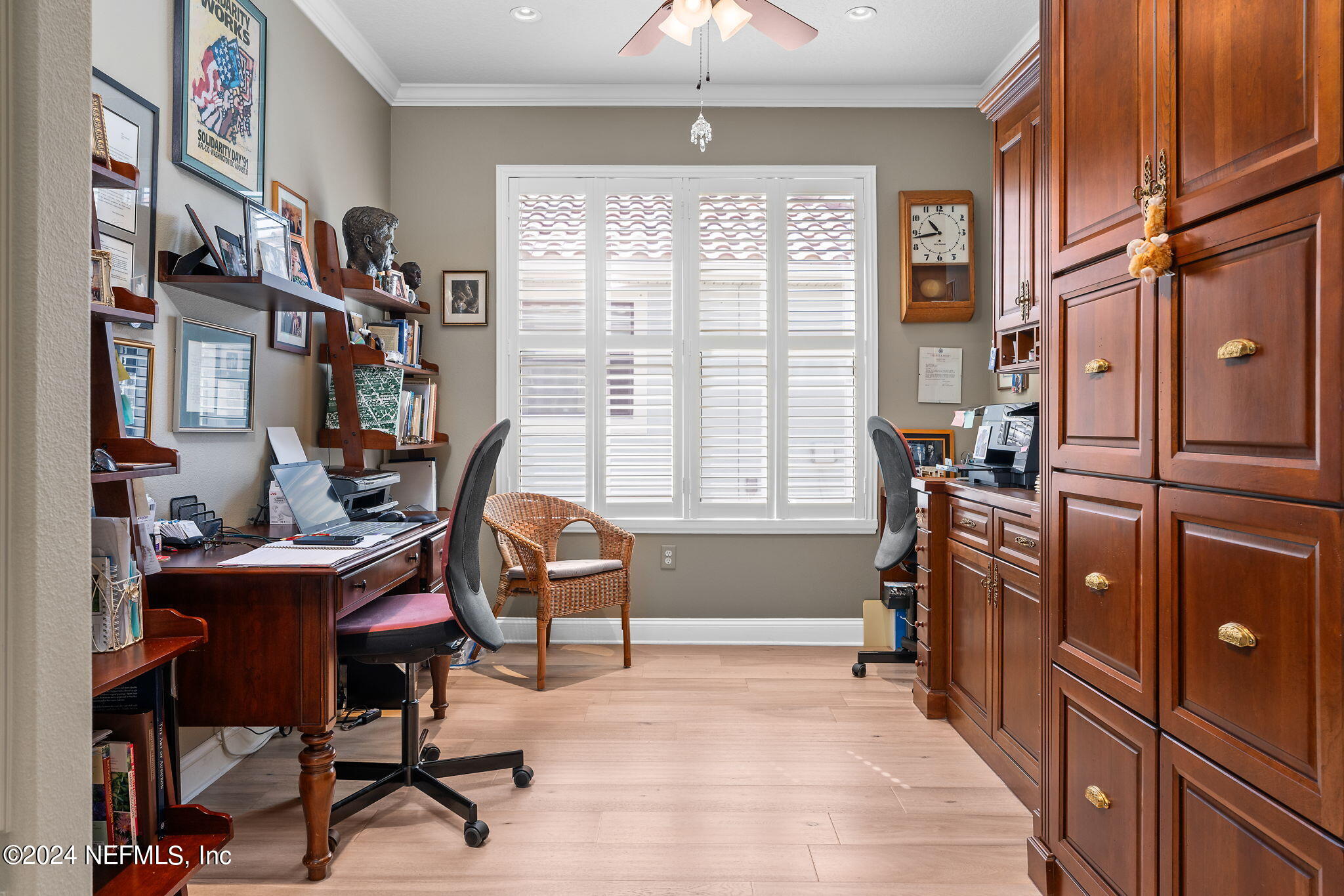 36 BREEZY BAY Drive