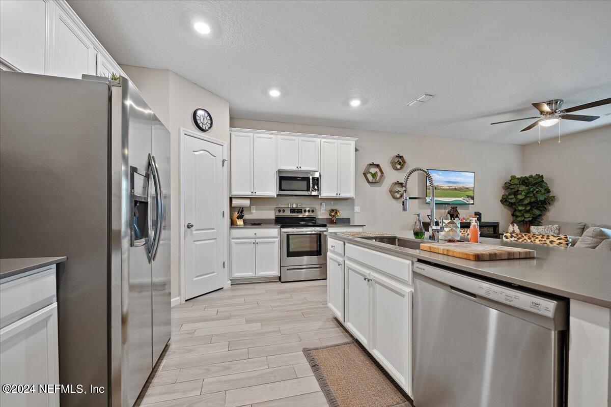 12647 JOSSLYN Lane