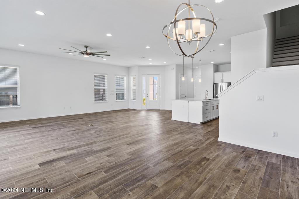 475 MARQUESA Circle