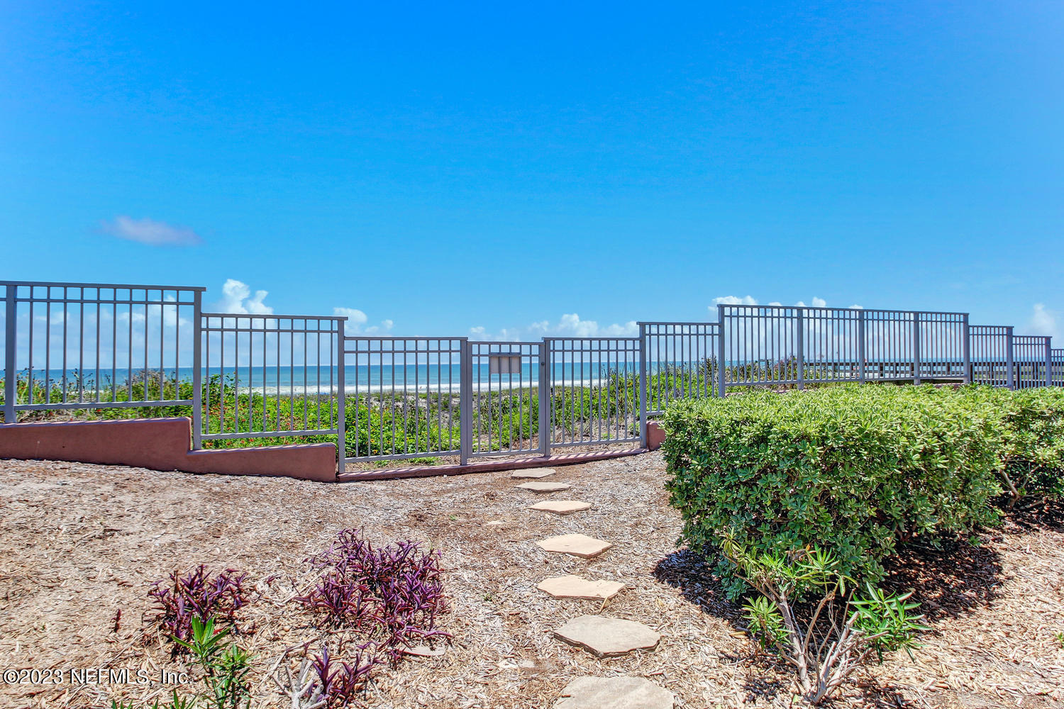 123 1ST Street S, 603