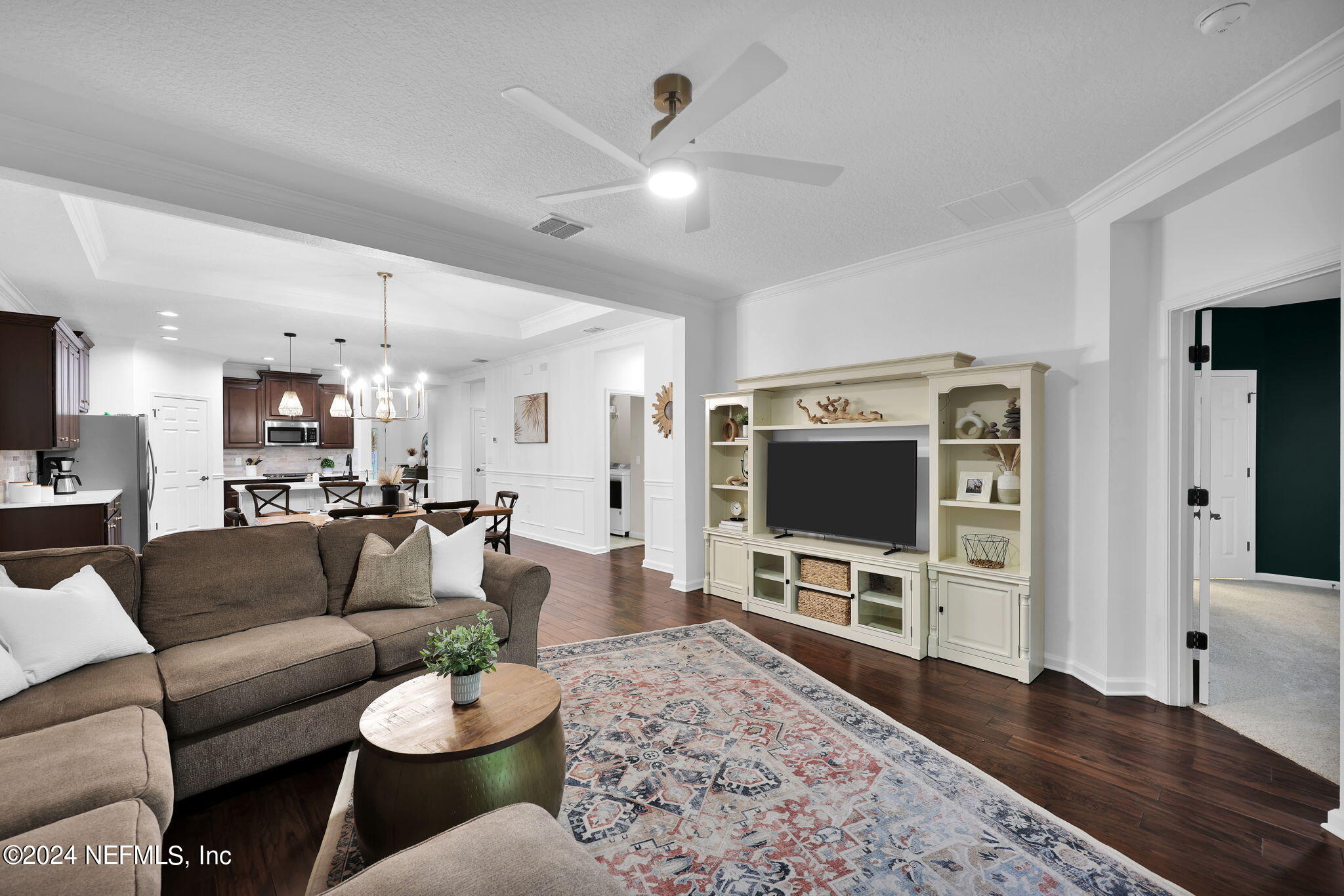 366 ASPEN LEAF Drive