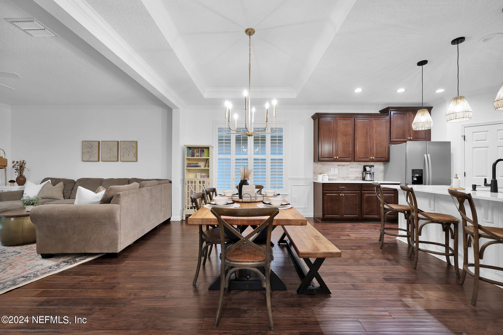 366 ASPEN LEAF Drive