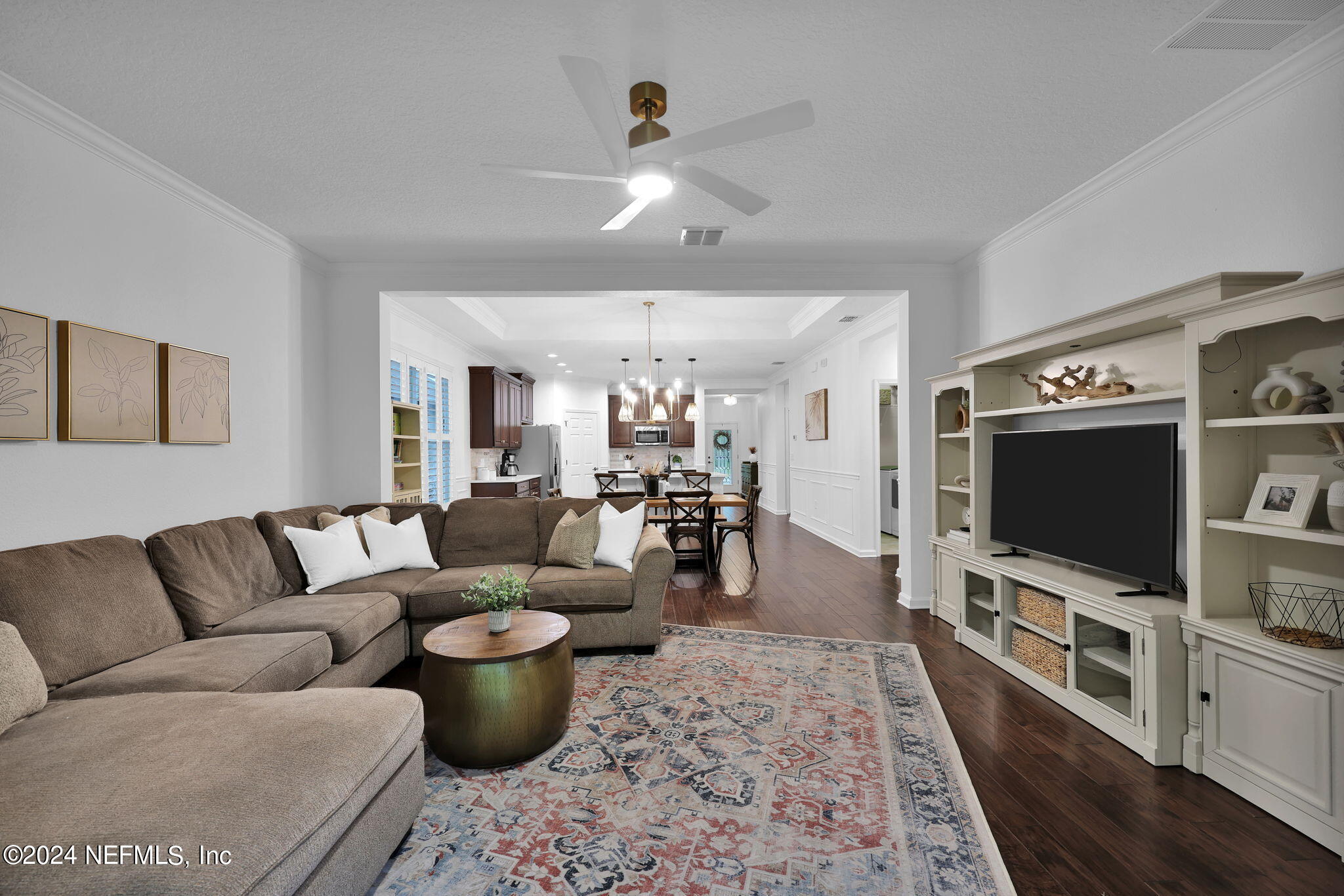 366 ASPEN LEAF Drive