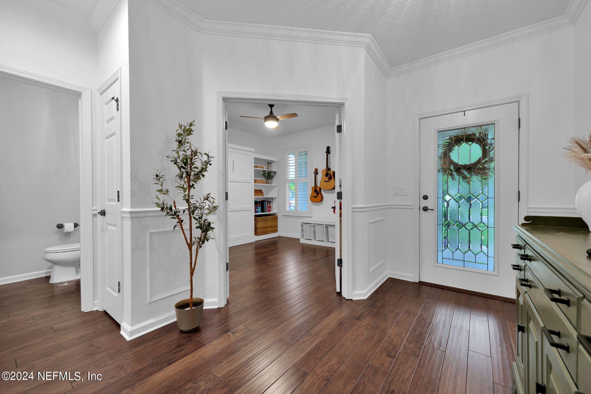 366 ASPEN LEAF Drive