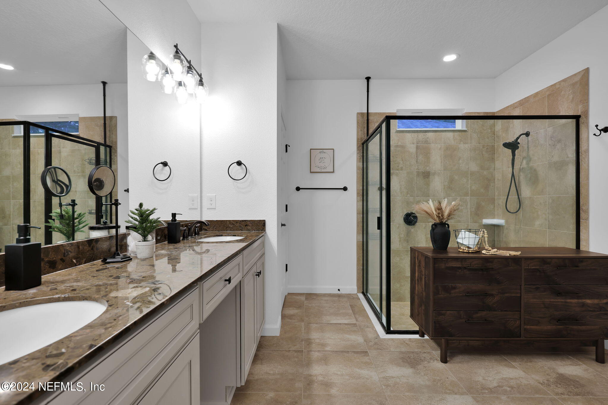 366 ASPEN LEAF Drive
