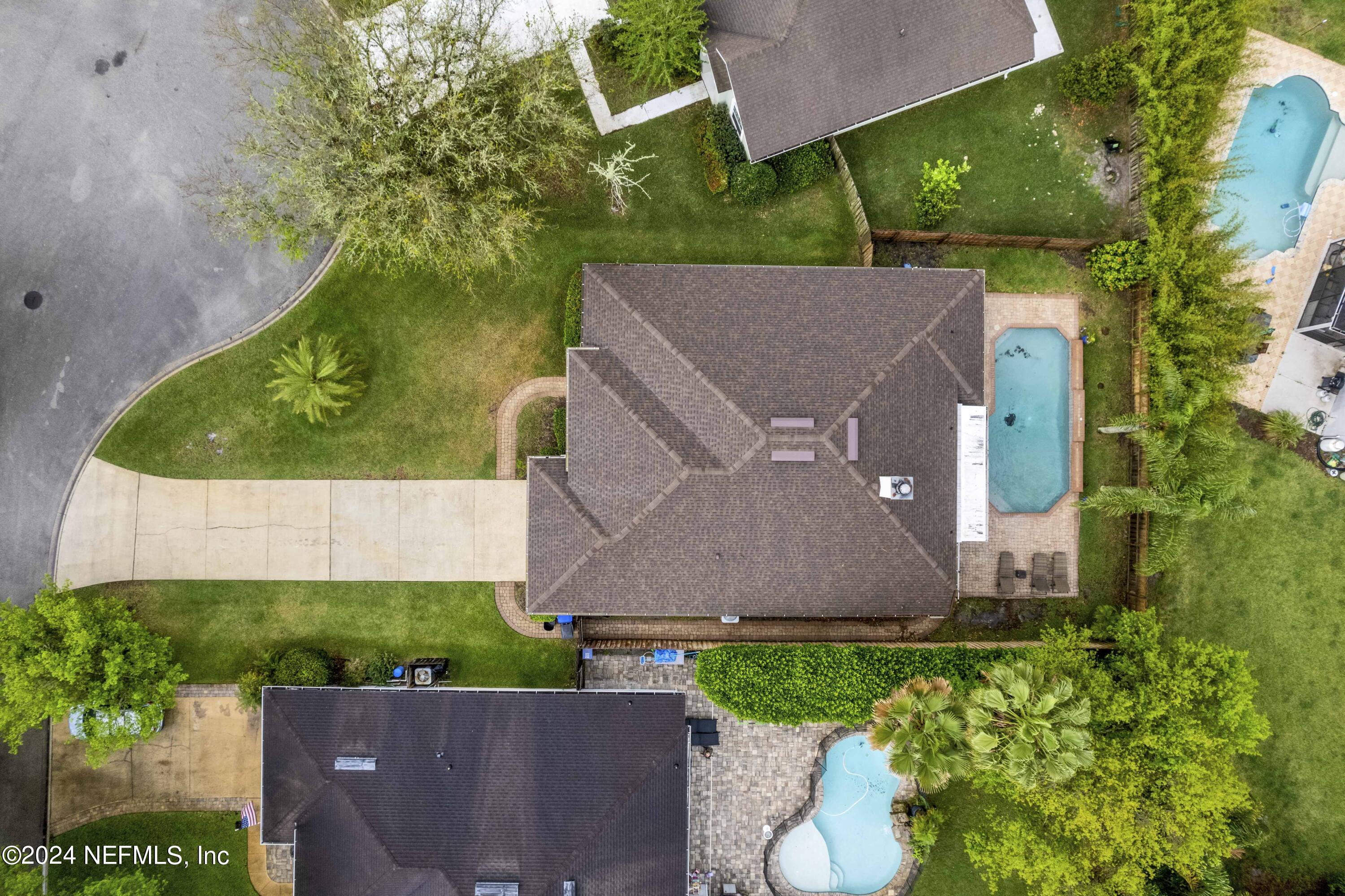 1025 HANOVER Lane