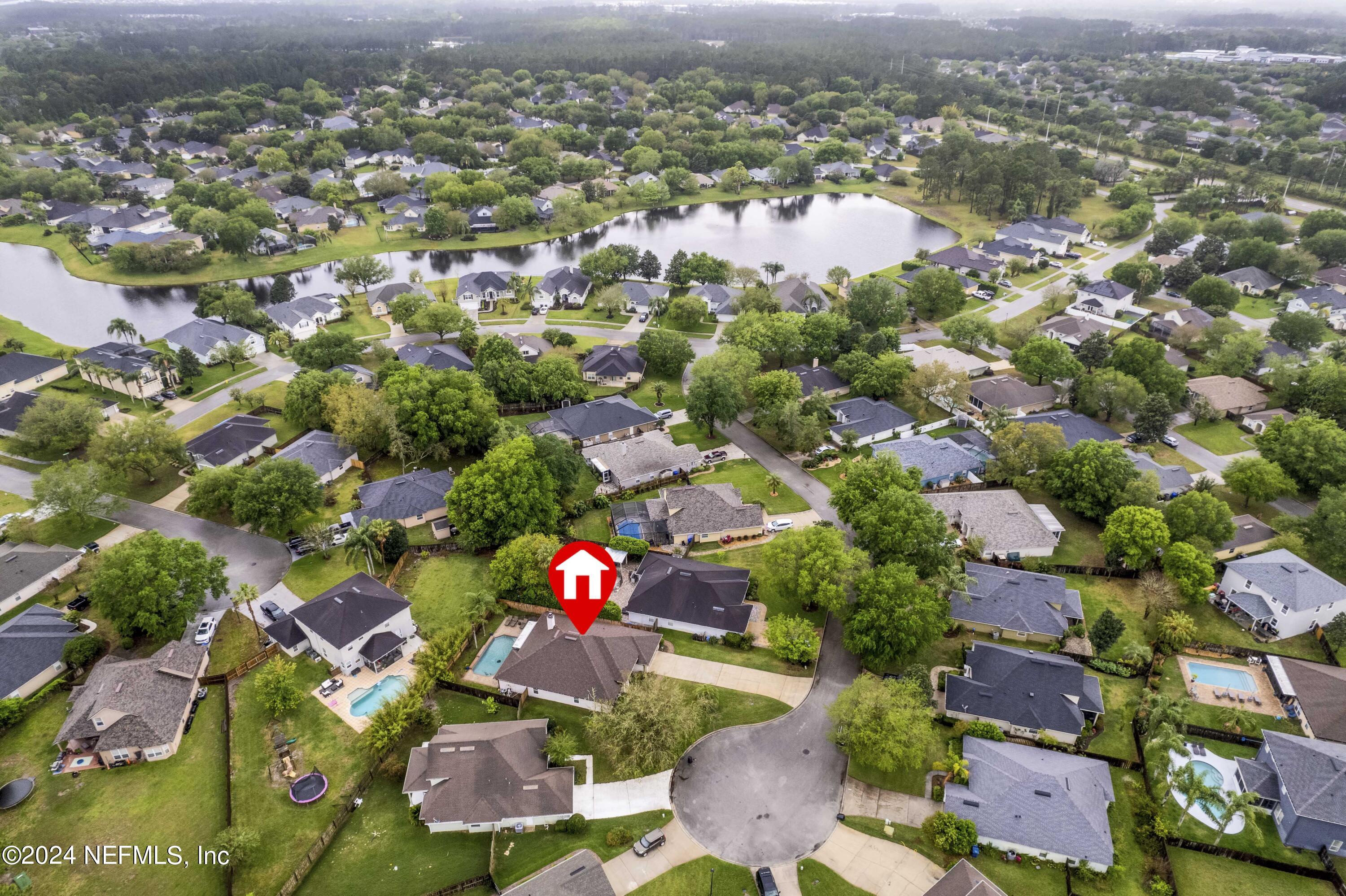 1025 HANOVER Lane