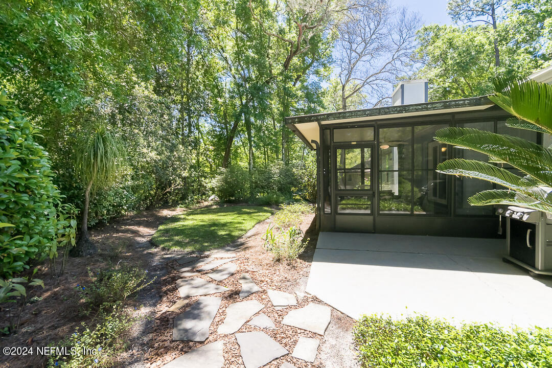 12421 VALPARISO Trail