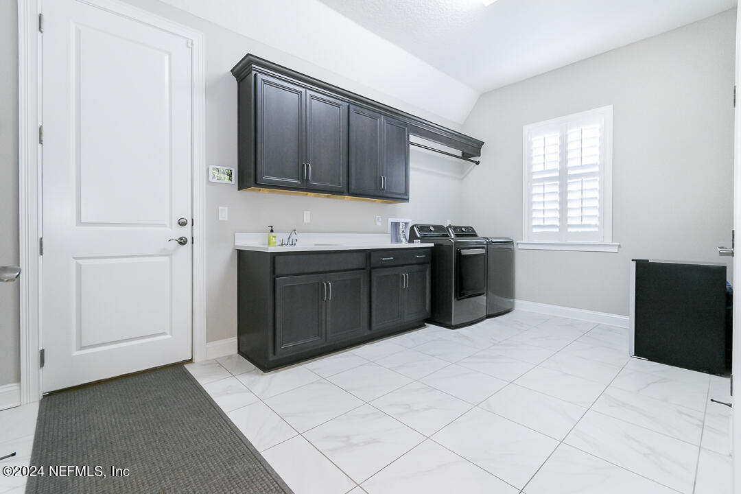 548 APPALOOSA Avenue