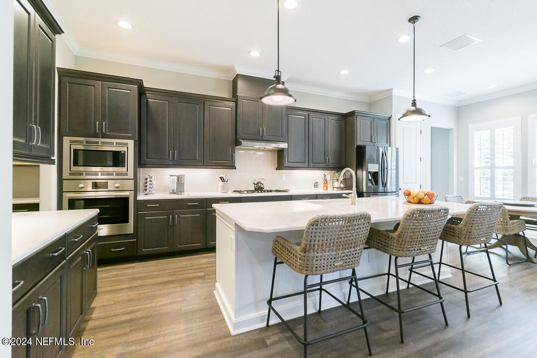 548 APPALOOSA Avenue