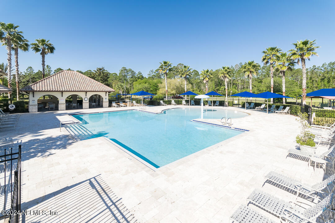 548 APPALOOSA Avenue