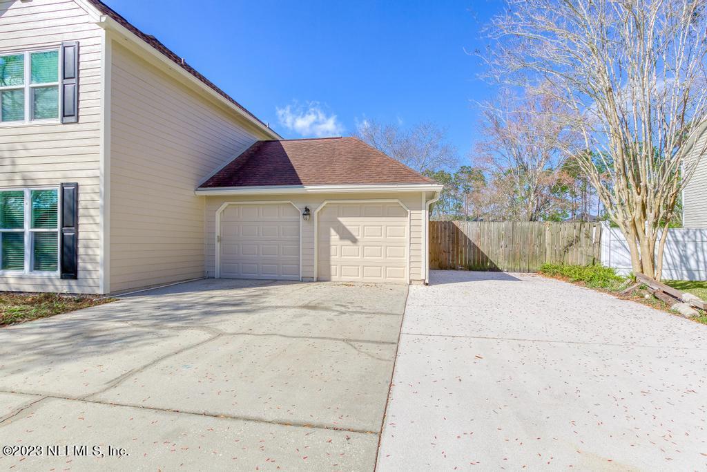 5960 ORCHARD POND Drive