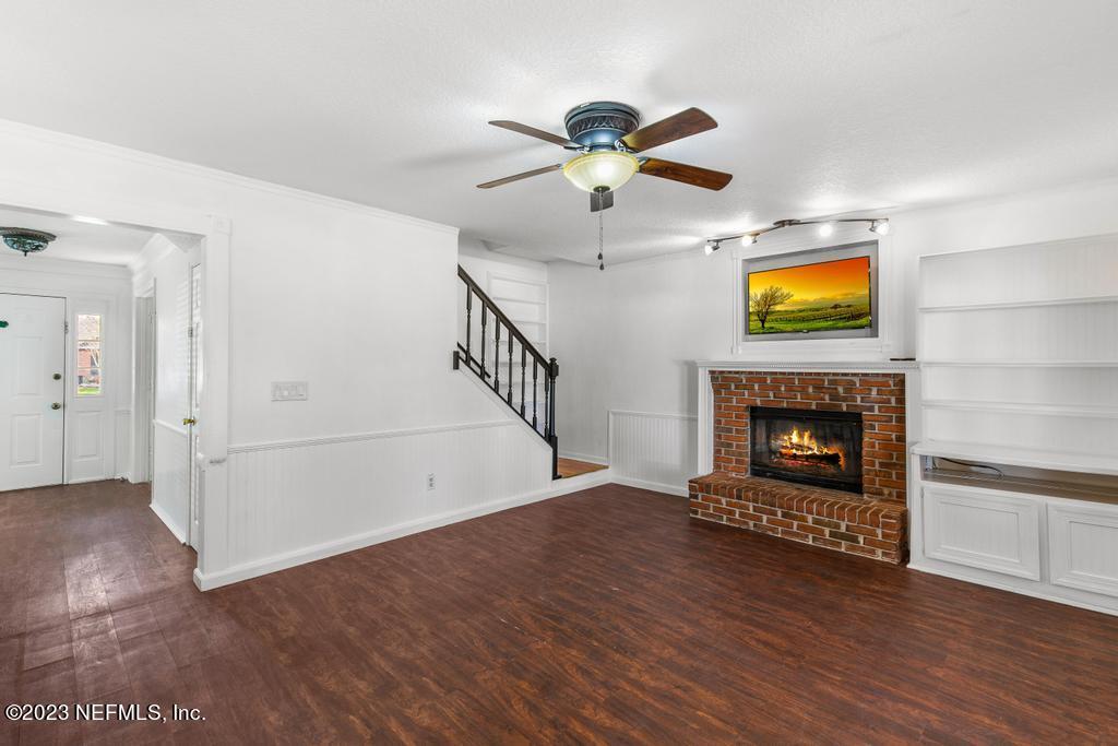 5960 ORCHARD POND Drive