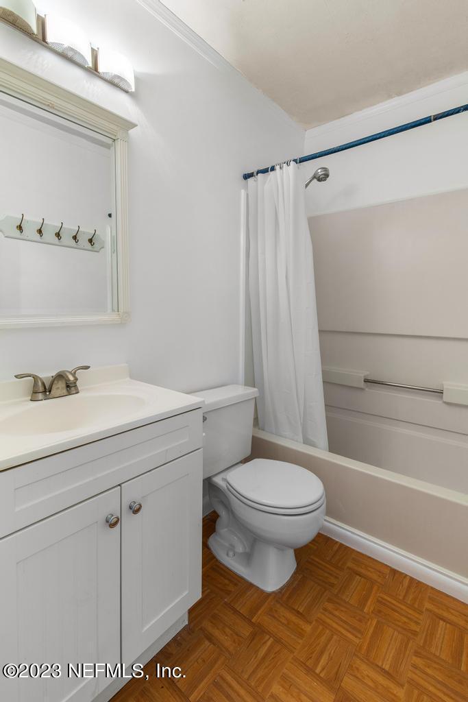 5960 ORCHARD POND Drive