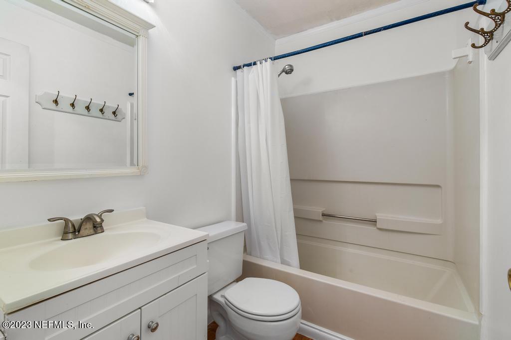 5960 ORCHARD POND Drive