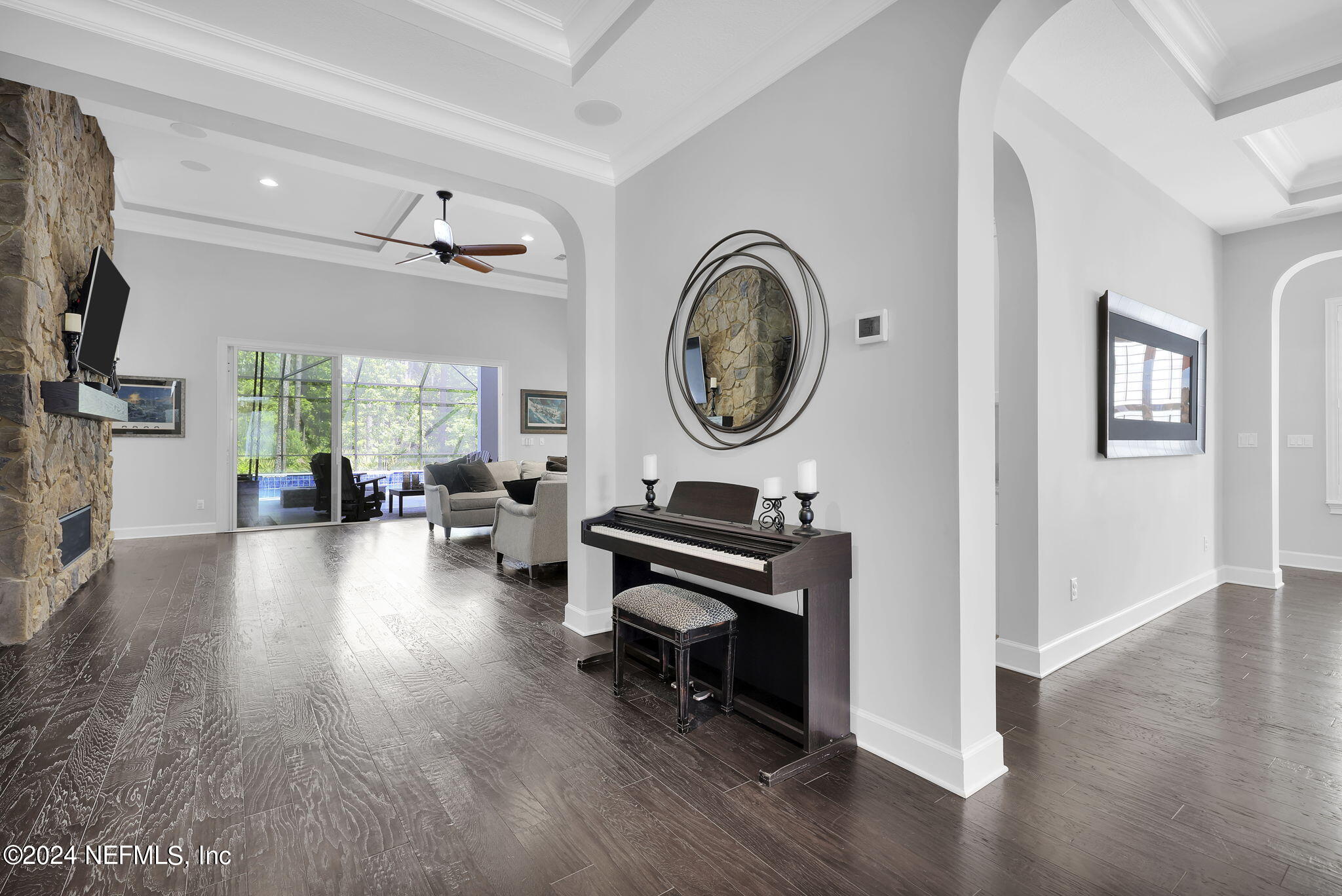 249 DEER VALLEY Drive