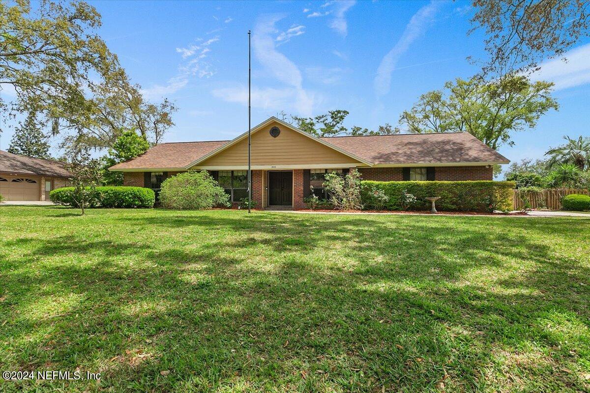 305 EDINBURGH Lane
