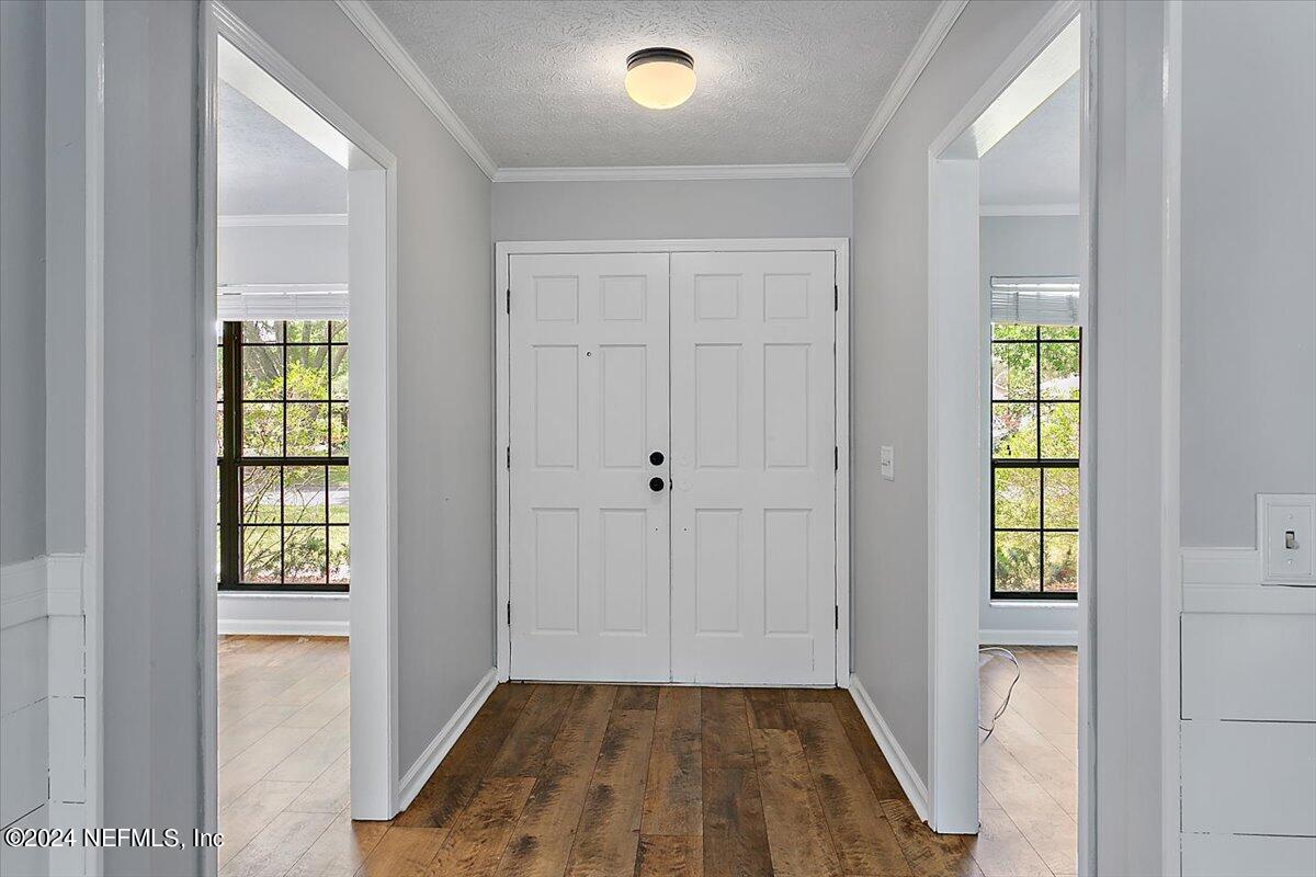 305 EDINBURGH Lane