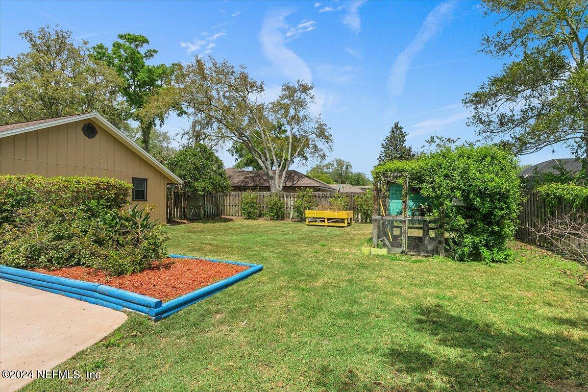 305 EDINBURGH Lane