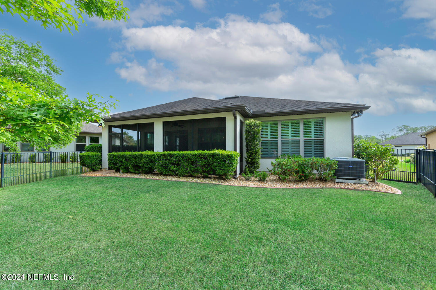 426 MANGROVE THICKET Boulevard