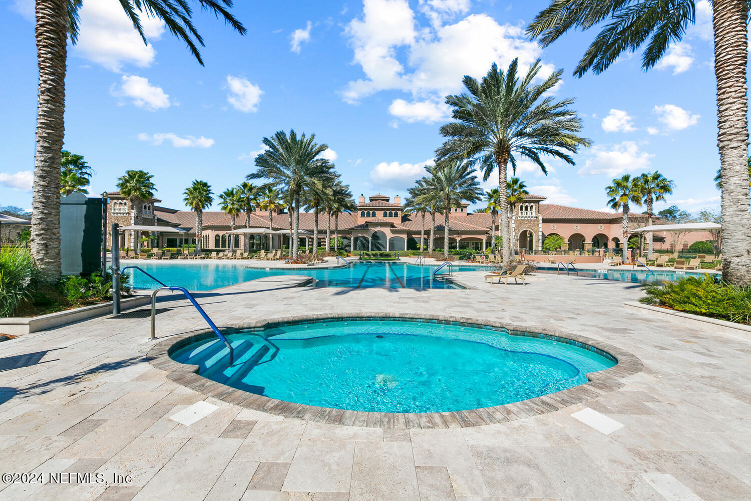 426 MANGROVE THICKET Boulevard