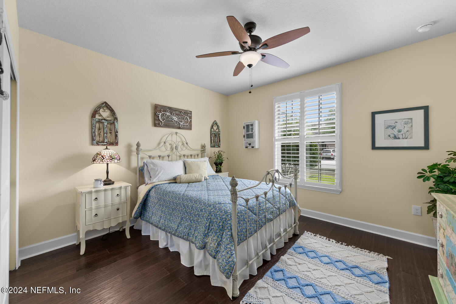 426 MANGROVE THICKET Boulevard