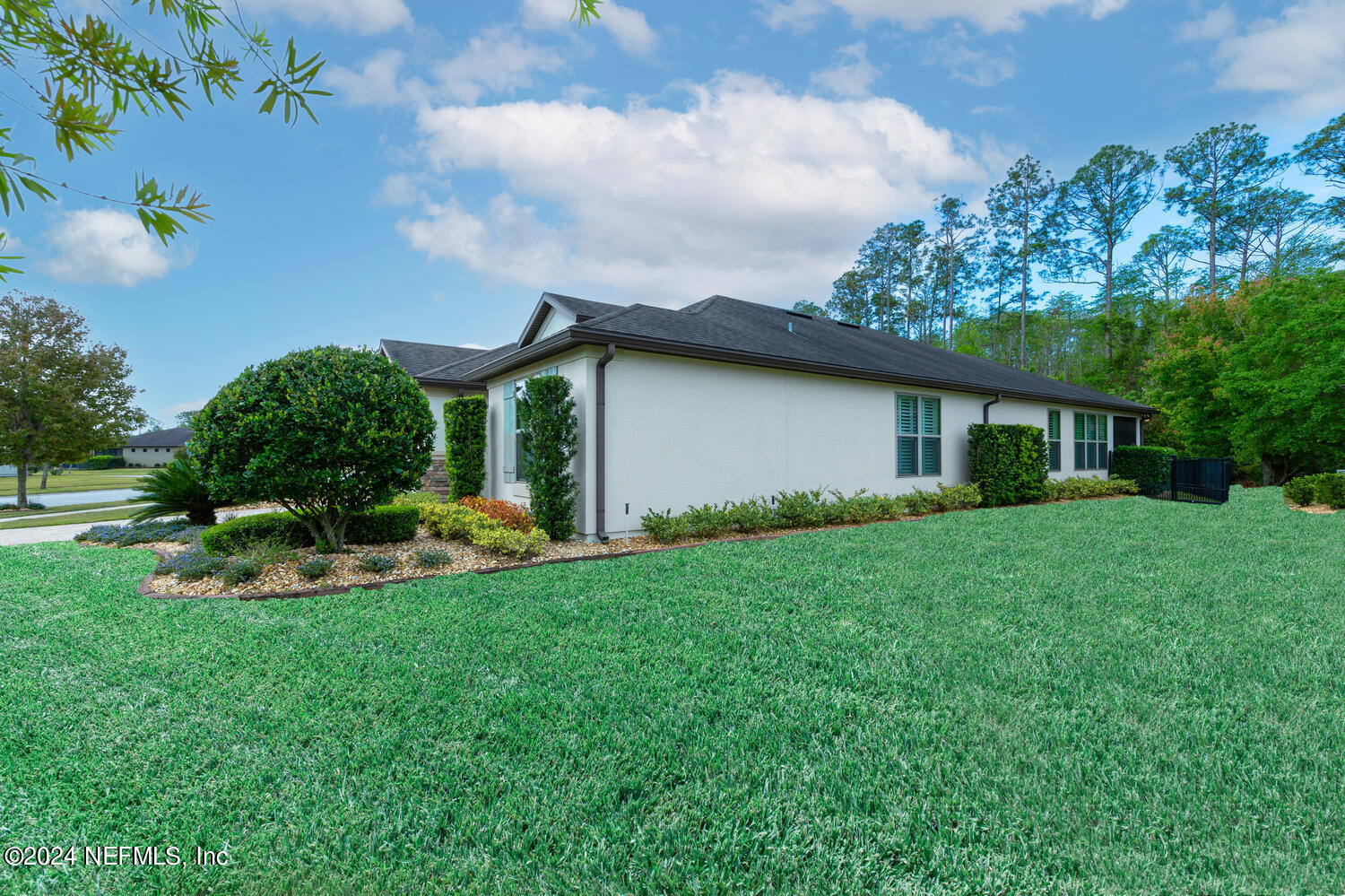 426 MANGROVE THICKET Boulevard