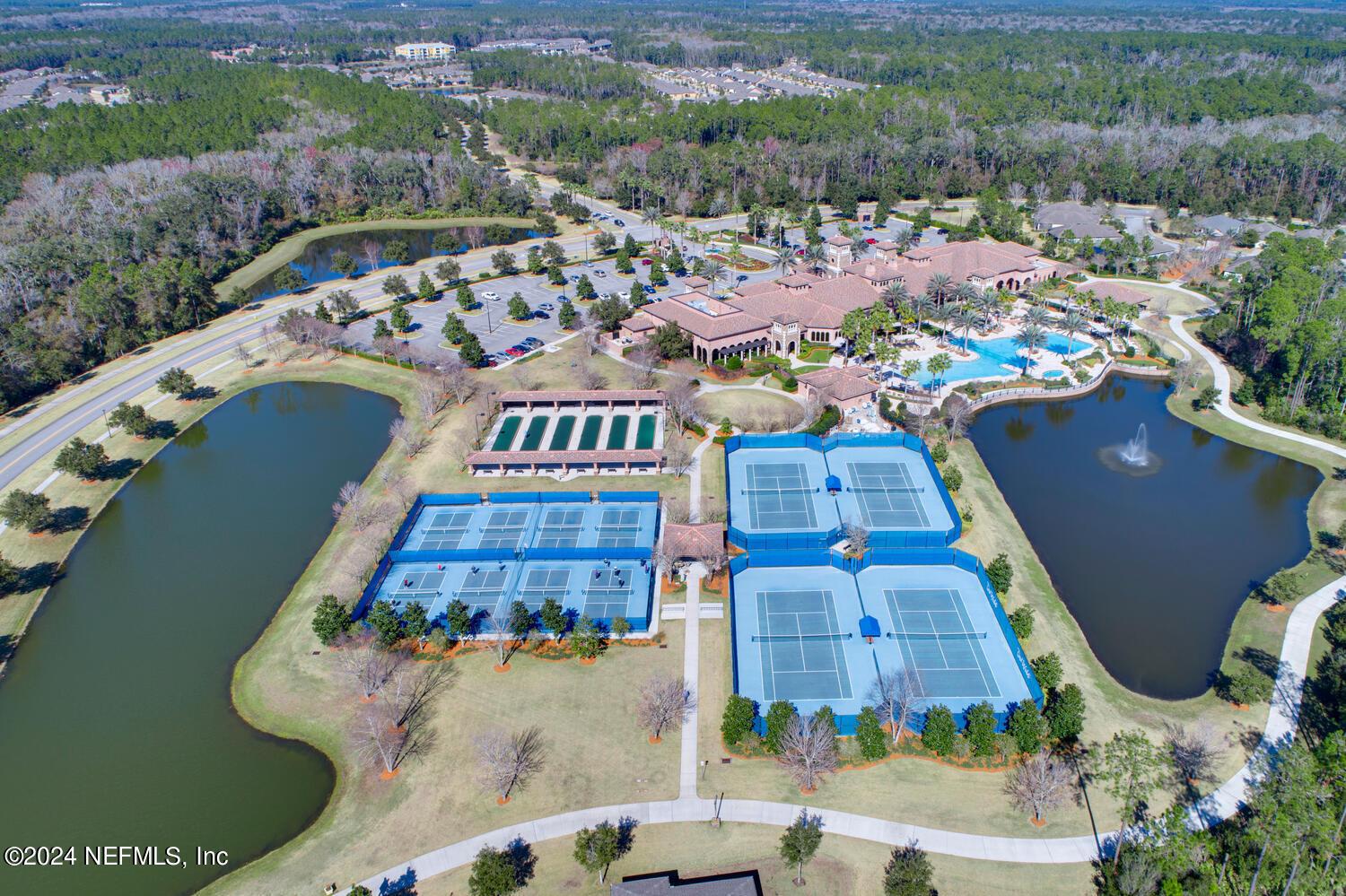 426 MANGROVE THICKET Boulevard