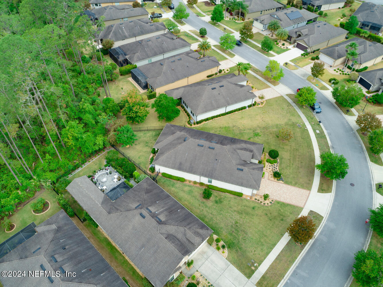 426 MANGROVE THICKET Boulevard