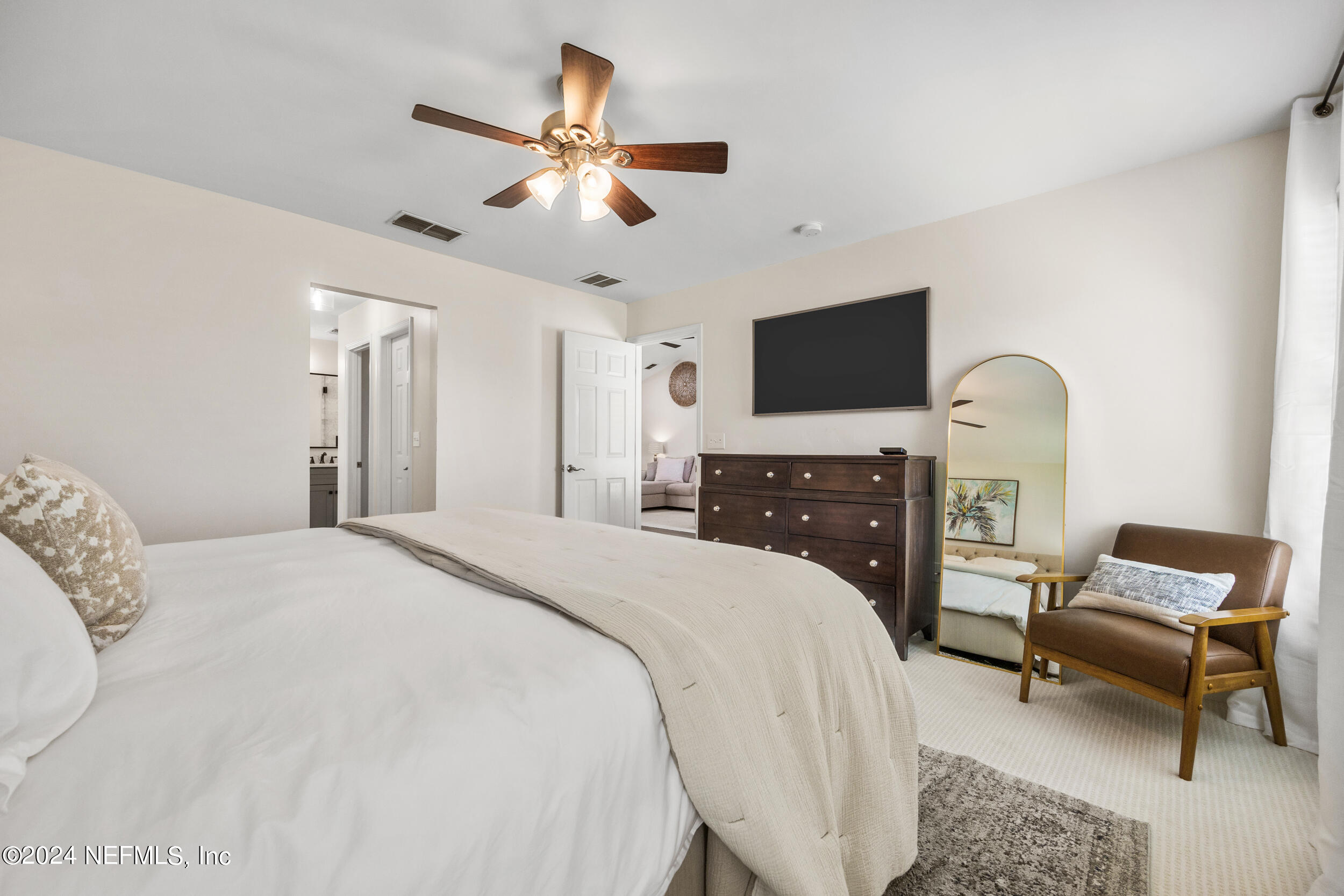 11189 WINDLESHAM Court