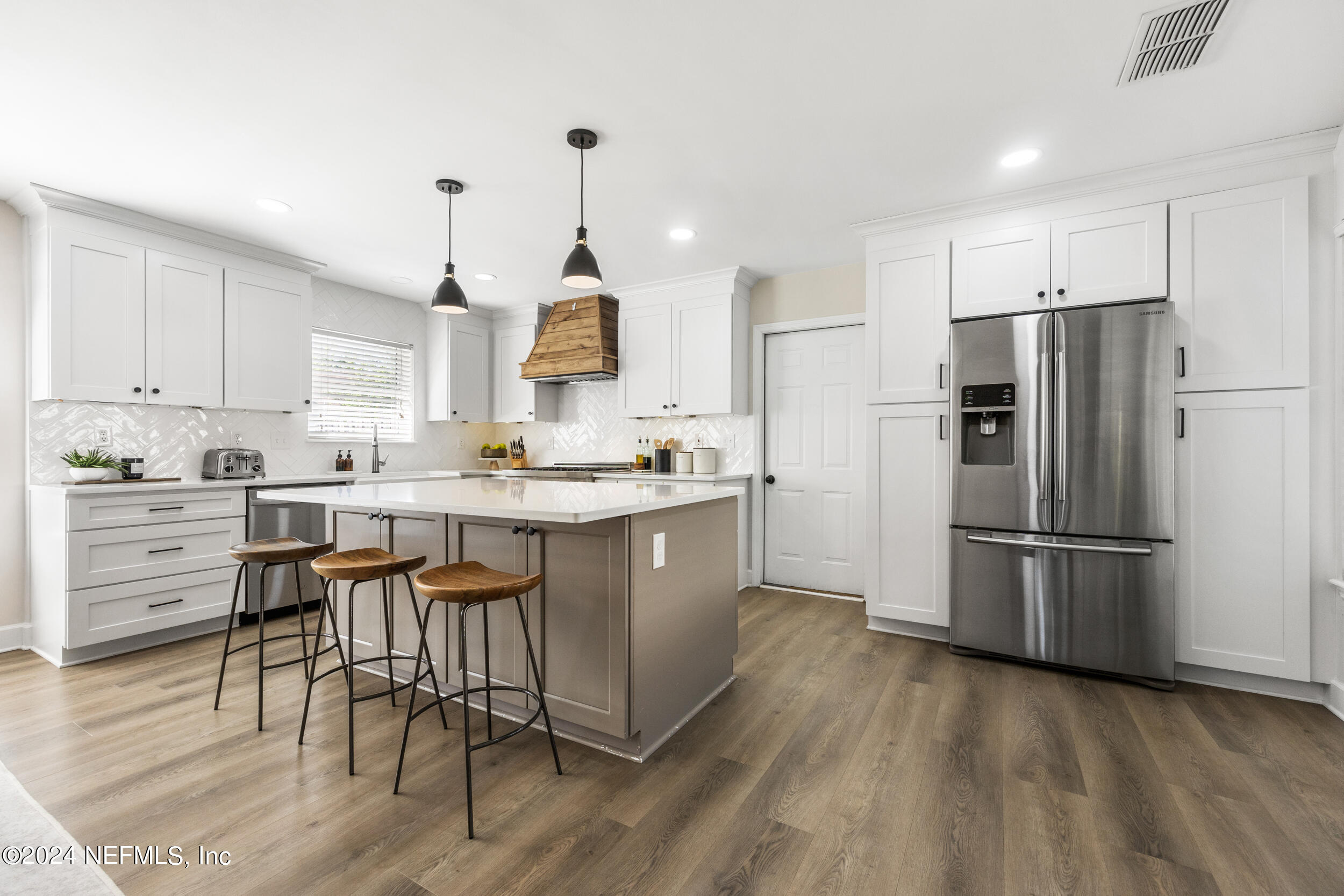 11189 WINDLESHAM Court