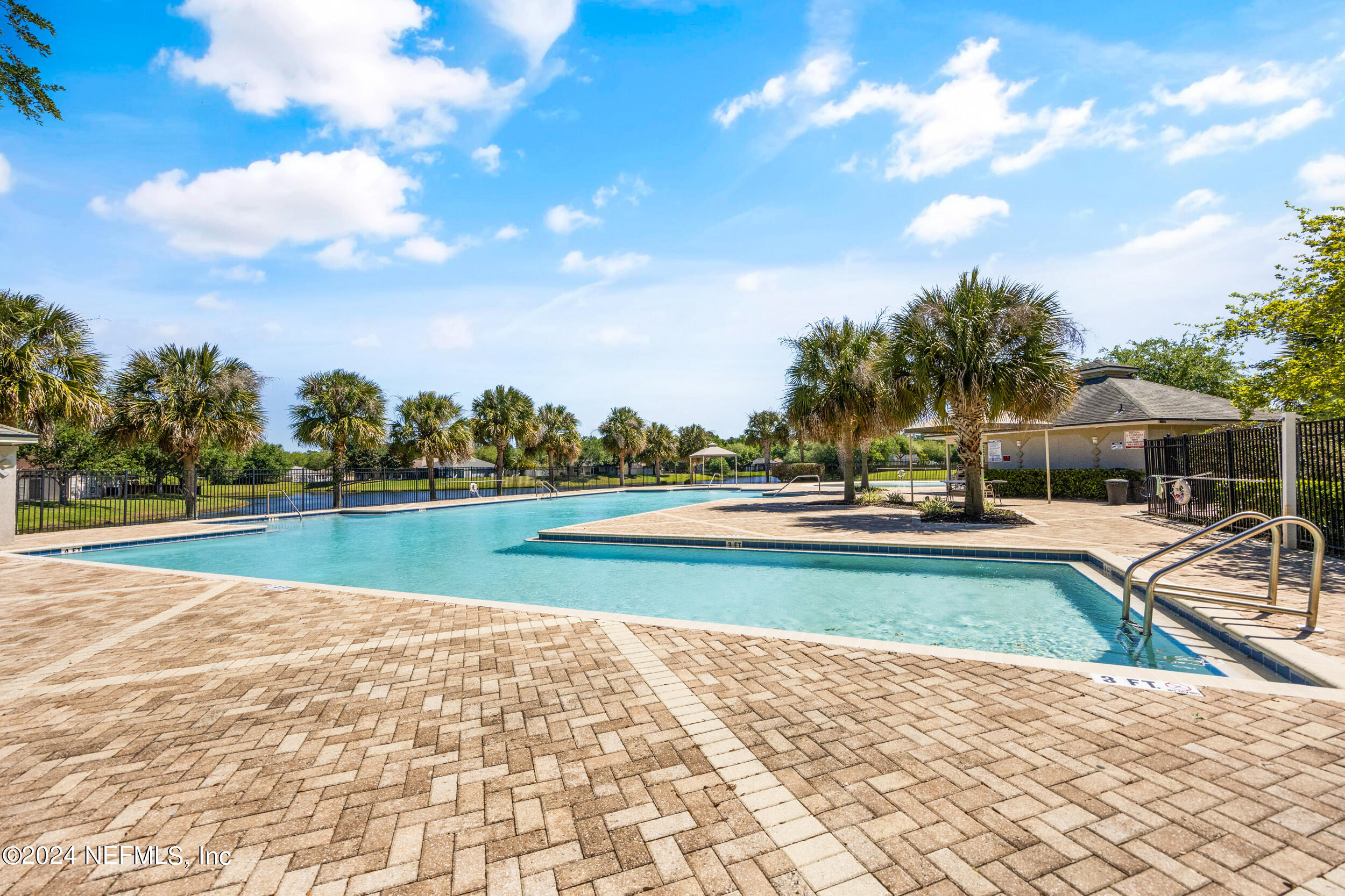 11189 WINDLESHAM Court