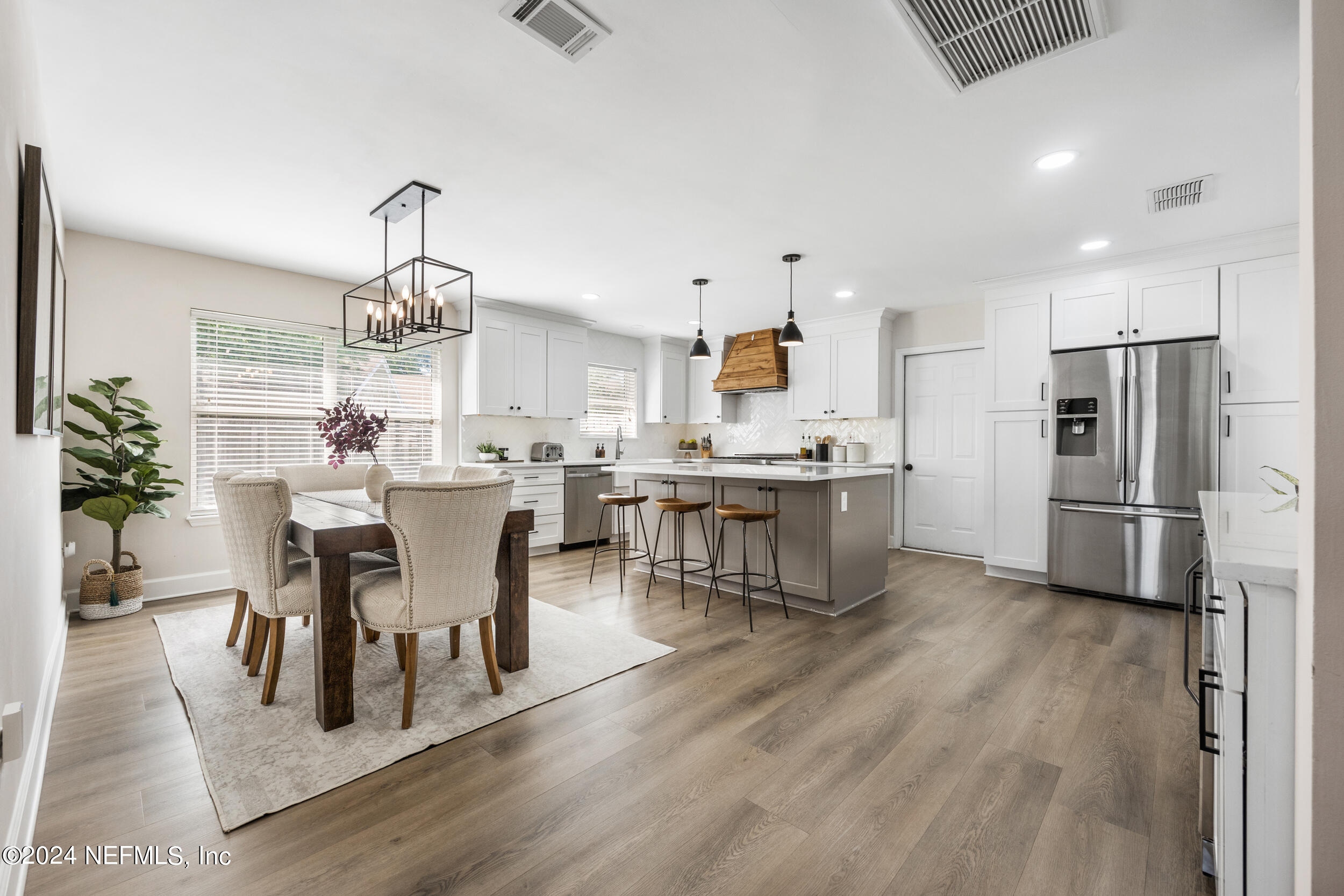 11189 WINDLESHAM Court