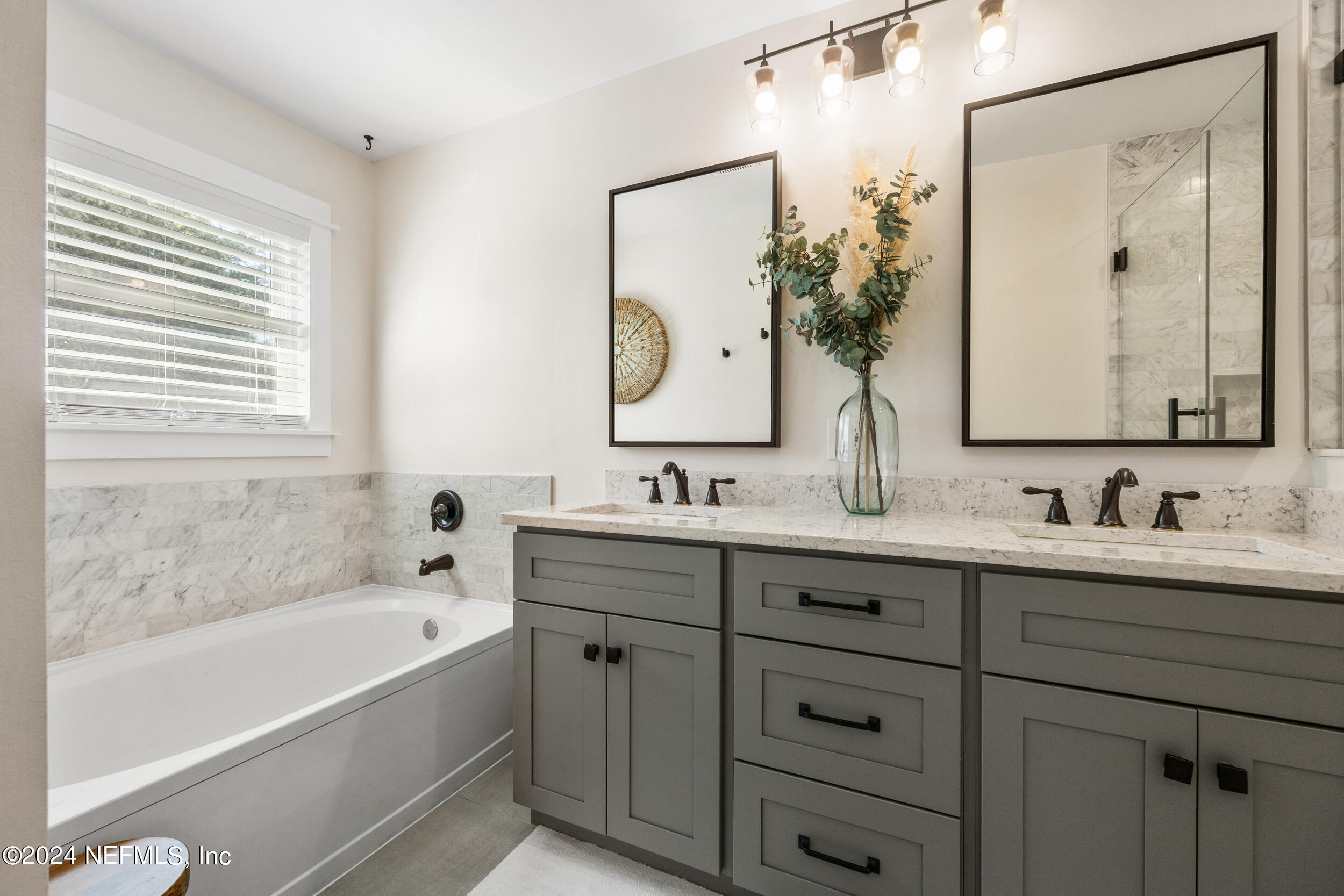 11189 WINDLESHAM Court