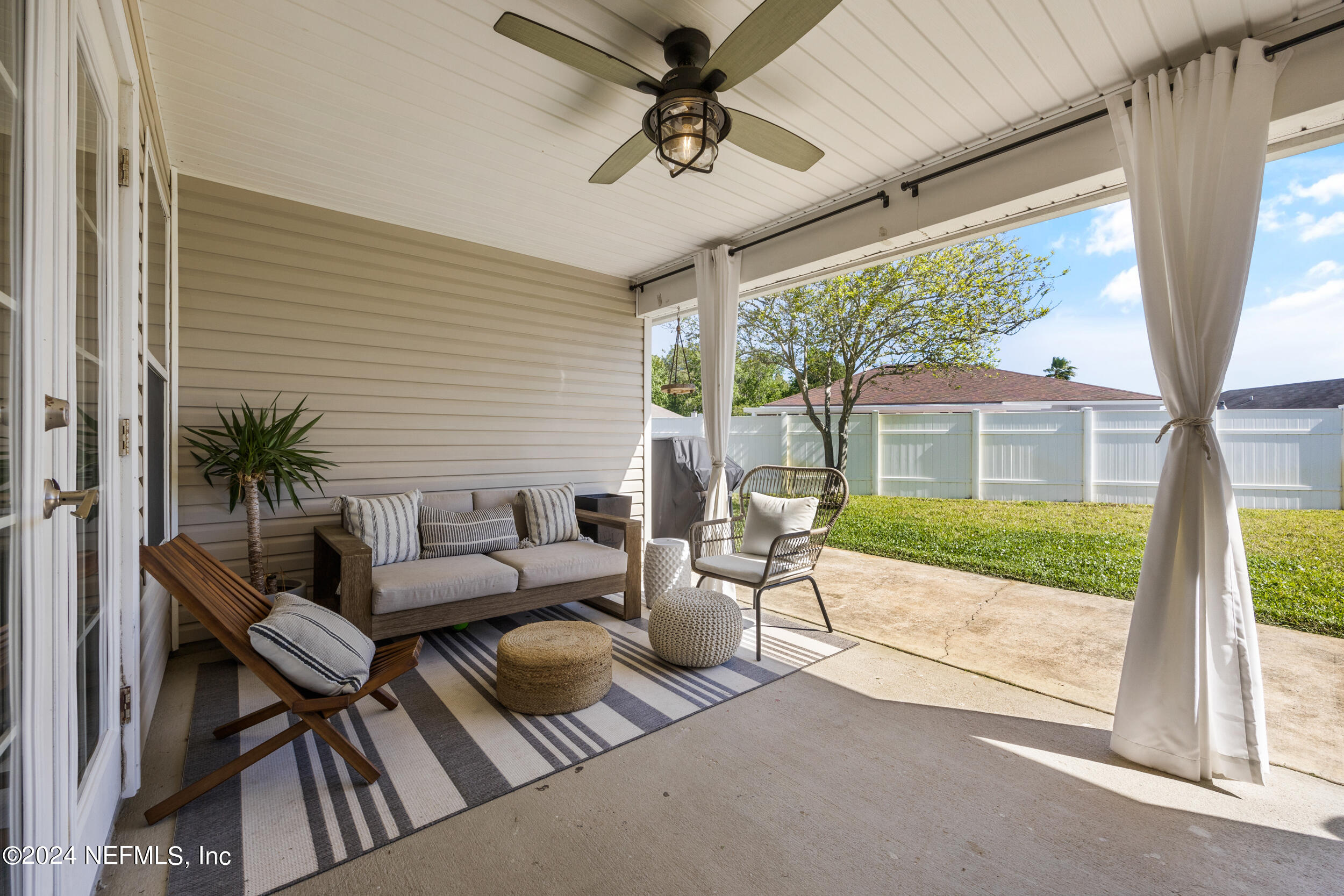 11189 WINDLESHAM Court