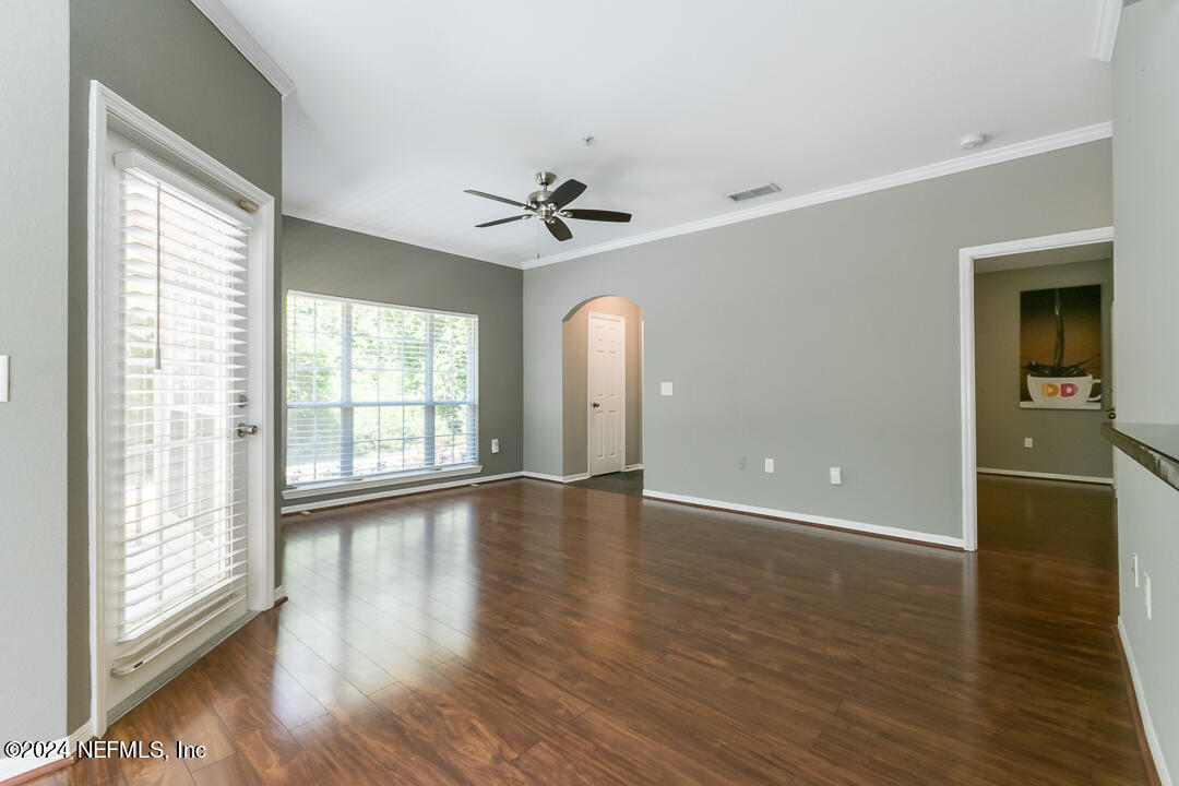 7800 POINT MEADOWS Drive, 412