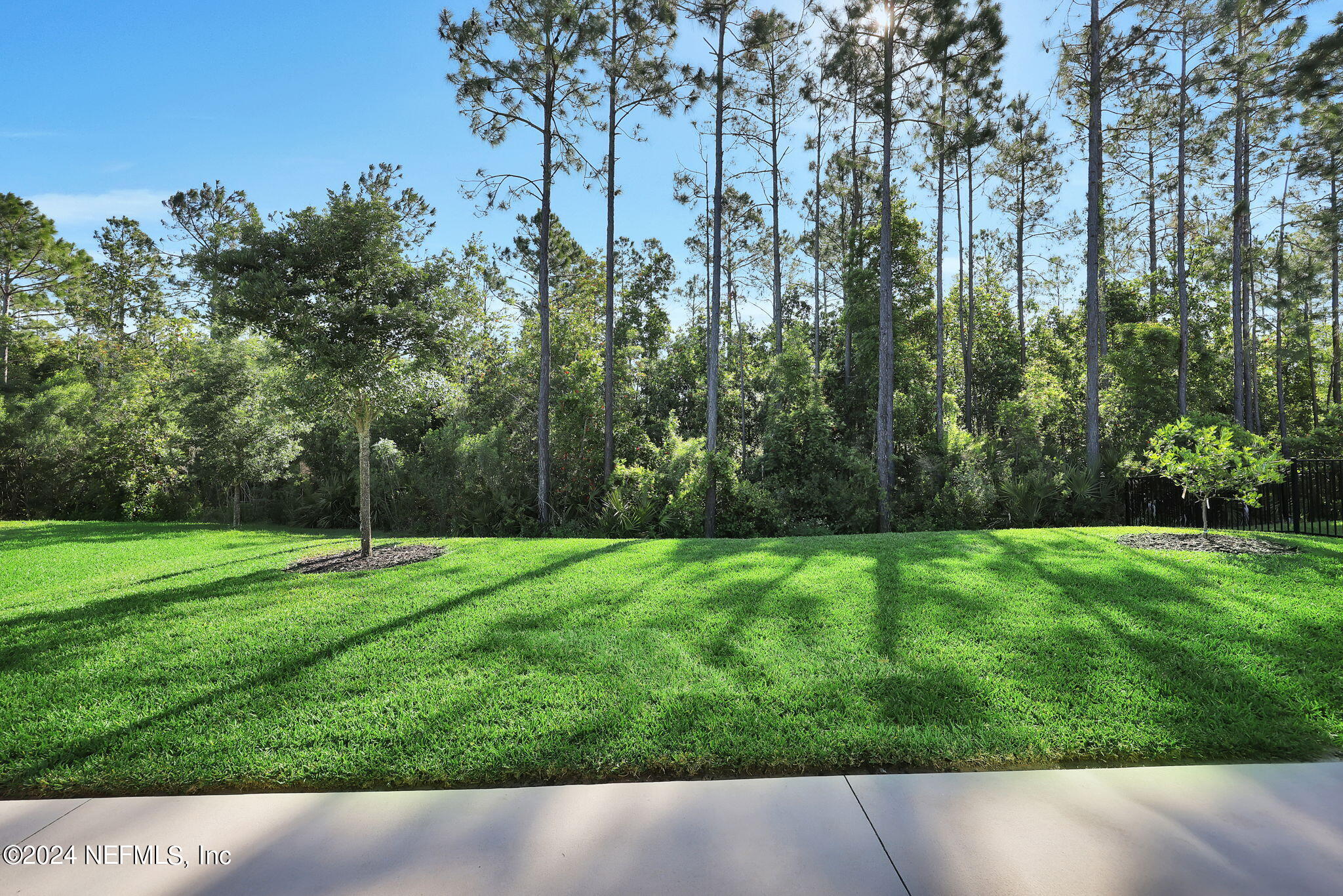 541 VILLAGE GRANDE Drive