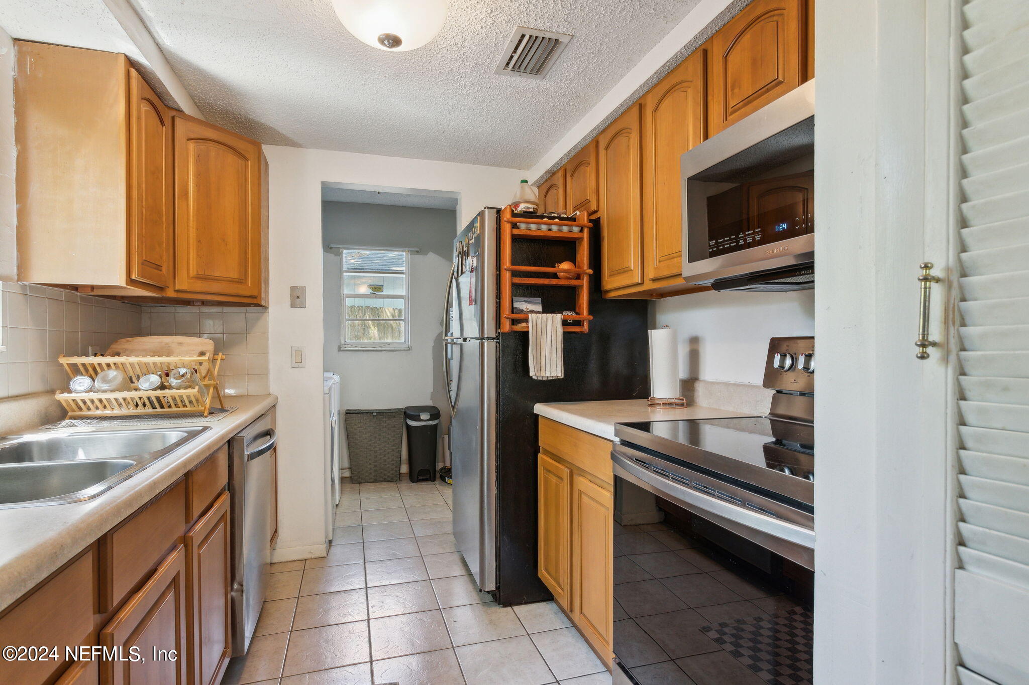 1154 PENMAN Road